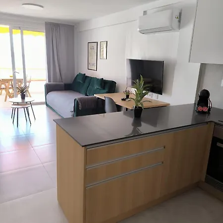 Ocean View 2bedroom In Los Cristianos, Heated Pool, 3 Minutes To Beach Apartment *