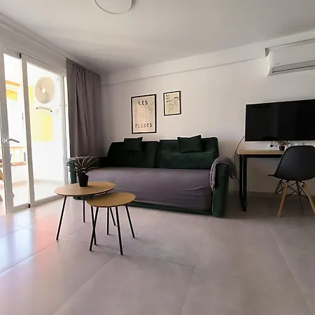 Ocean View 2bedroom In Los Cristianos, Heated Pool, 3 Minutes To Beach Apartment Los Cristianos (Tenerife)