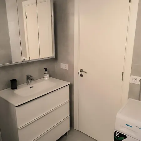 Ocean View 2bedroom In Los Cristianos, Heated Pool, 3 Minutes To Beach *