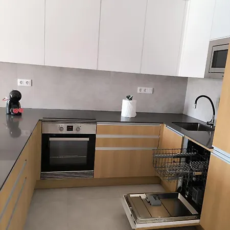 Ocean View 2bedroom In Los Cristianos, Heated Pool, 3 Minutes To Beach Apartment *