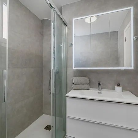 Ocean View 2bedroom In Cristianos, Heated Pool, 3 Minutes To Apartmán