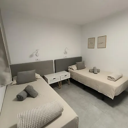 Ocean View 2bedroom In Los Cristianos, Heated Pool, 3 Minutes To Beach Apartamento Los Cristianos (Tenerife)