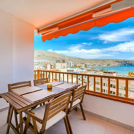 Apartment Ocean View 2bedroom In Cristianos, Heated Pool, 3 Minutes To *